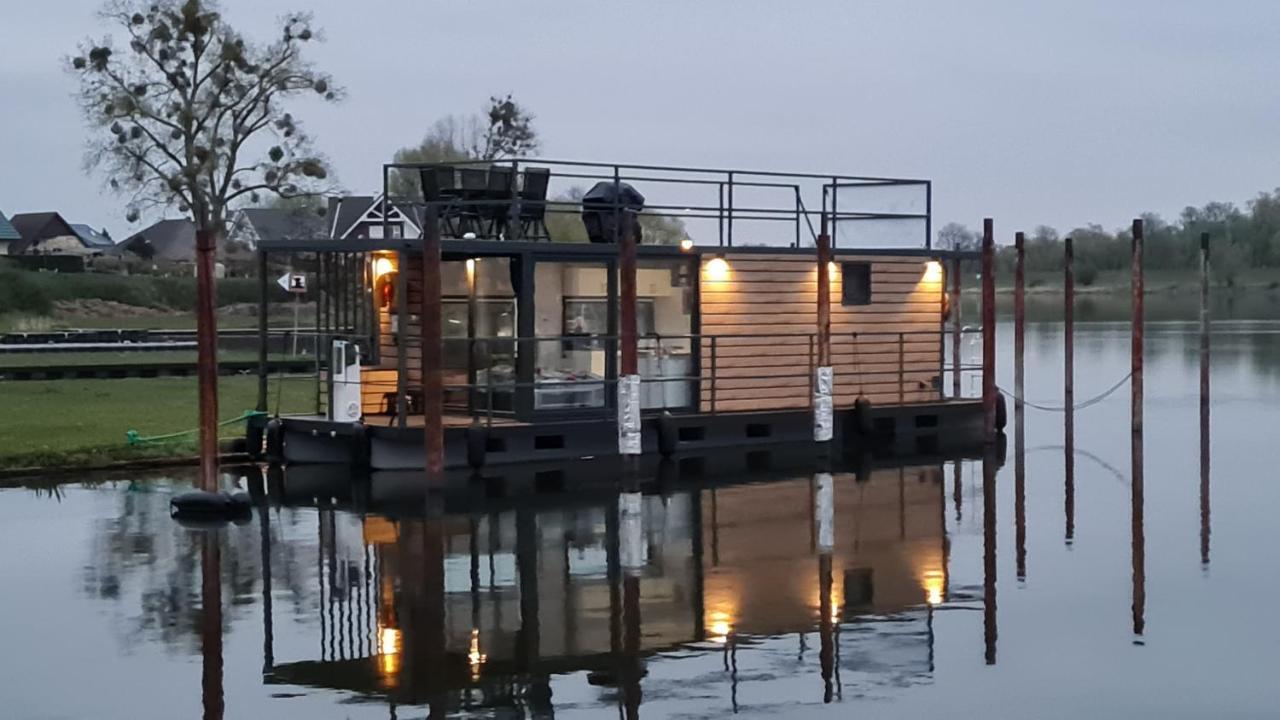Hausboote Unteres Odertal Hausboot Kranich Ξενοδοχείο Schwedt Εξωτερικό φωτογραφία